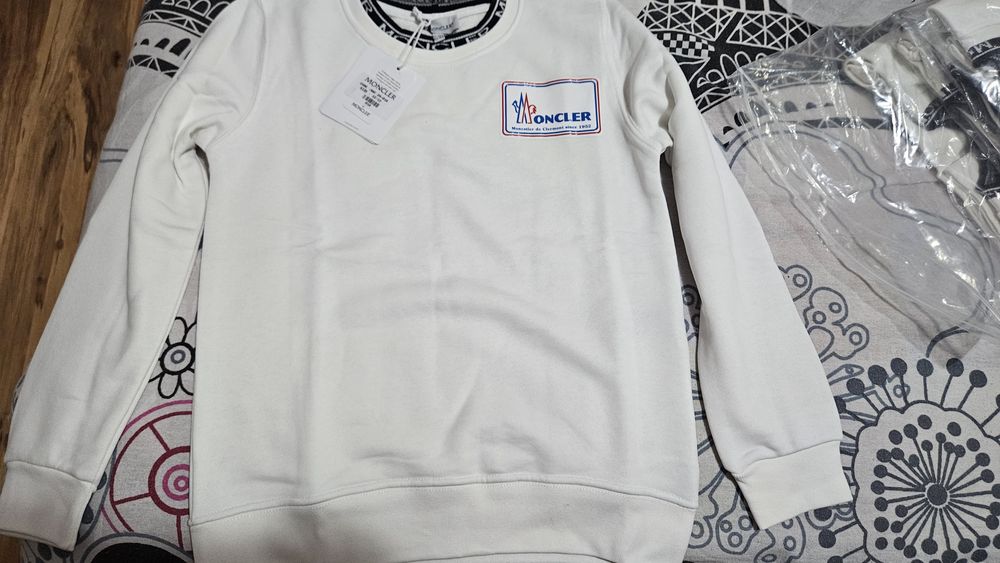 Нова бяла детска блуза 3-4г. до 10г