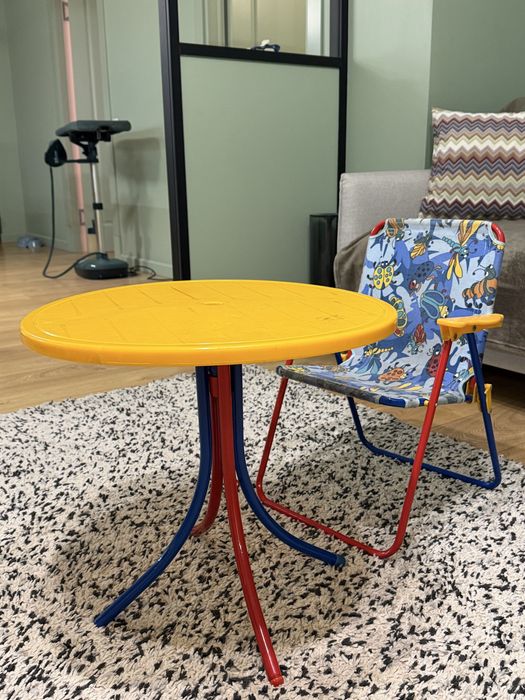 Детский стол и стульчик