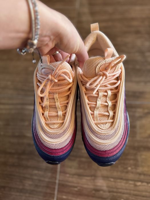 Adidasi nike air max