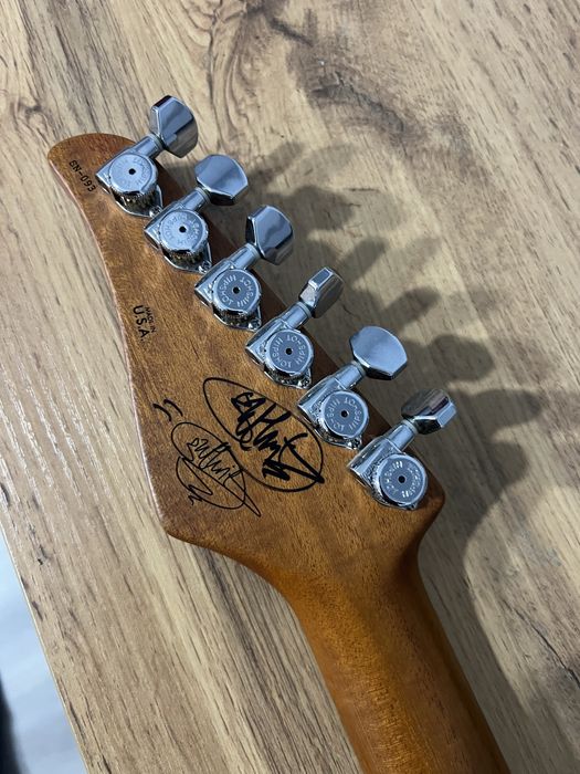 Suhr Guthrie Govan