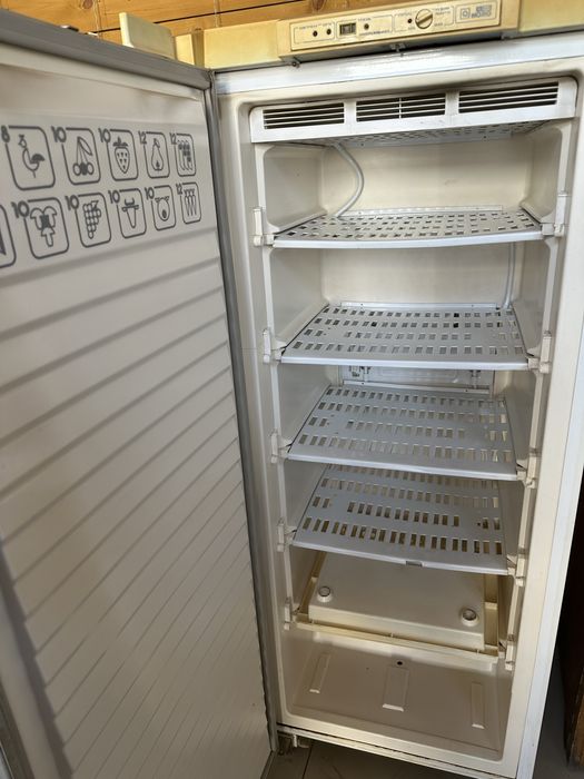 Продается морозилка б/у