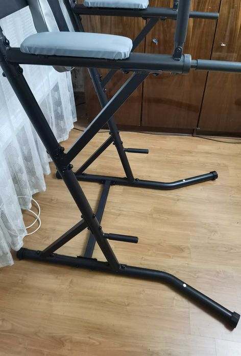 Продавам станция за набиране, кофички, коремни преси