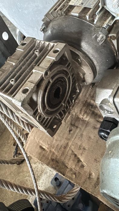 Vand motor cu reductor pentru cazan de palinca /masina tocat carne