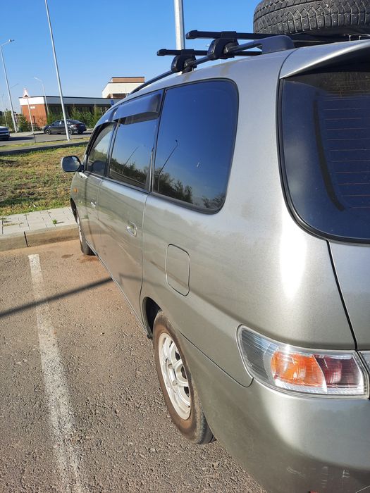 Toyota gaia ( ipsum )