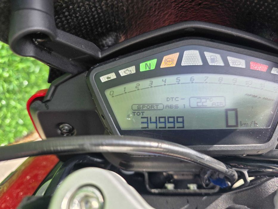 Motocicleta Ducati Hyperstrada
