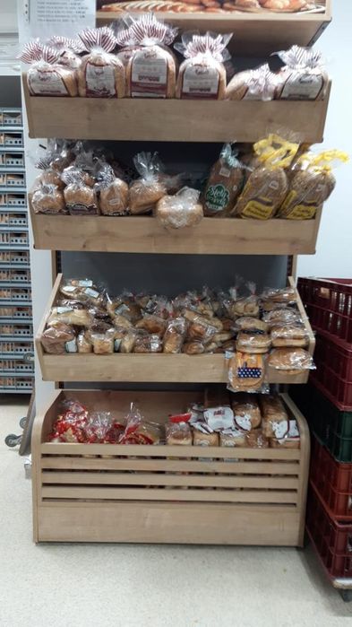 Rafturi metalice de magazin culoare deosebita