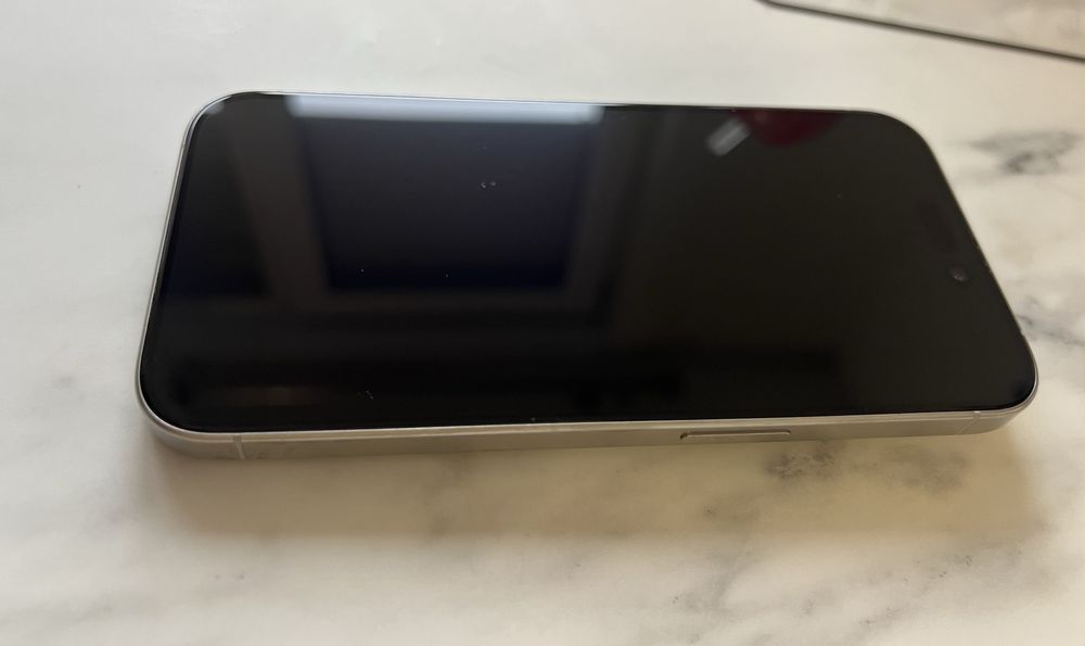 Iphone 15 pro silver