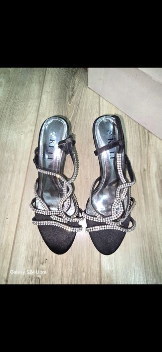 Високи дамски  обувки