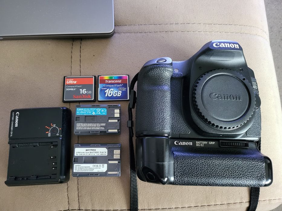 Canon 50d с грип, перфектен