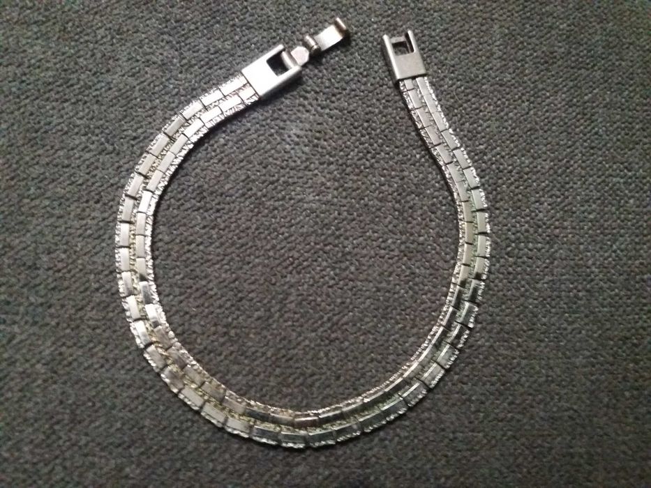 Гривна верижка за ръка сребриста