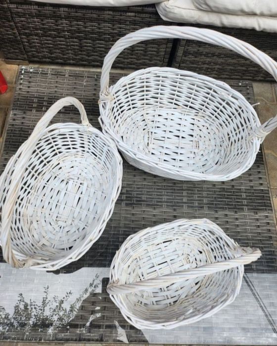 Подаръчни овални бели плетени кошници