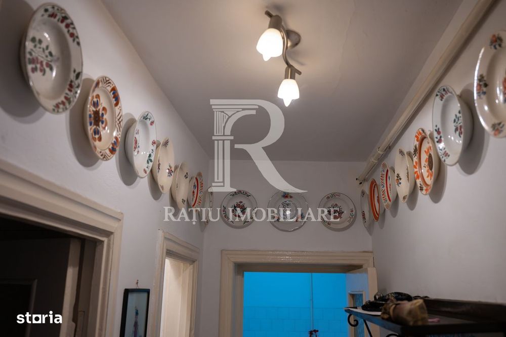 Apartament de colecție în centrul Marghitei | 4 camere | Garaj inclus