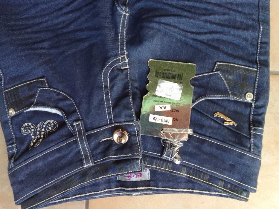 Детски дънки нови