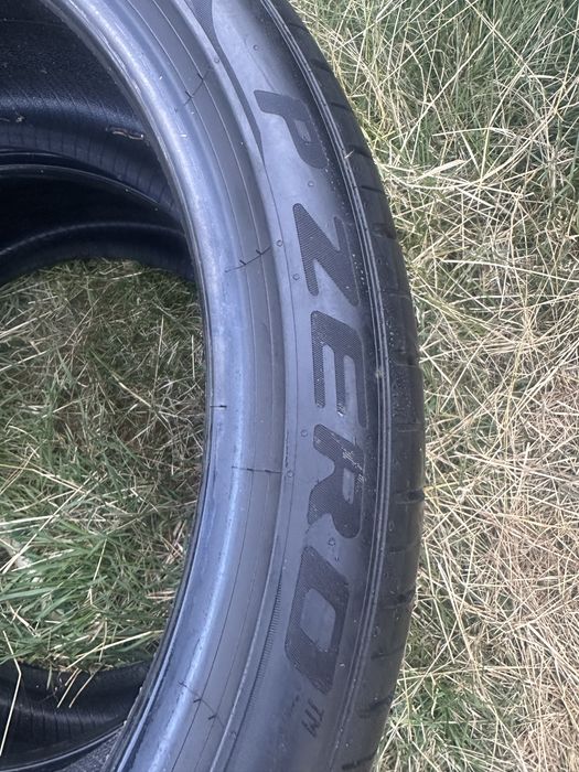 PIRELLI P ZERO (PZ4)LS  2бр почти нови