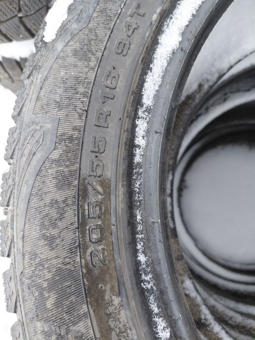 Продам шины зимние.15.16.