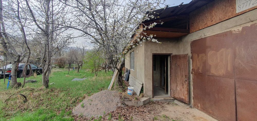 Продам дом дачу в Жандосова.