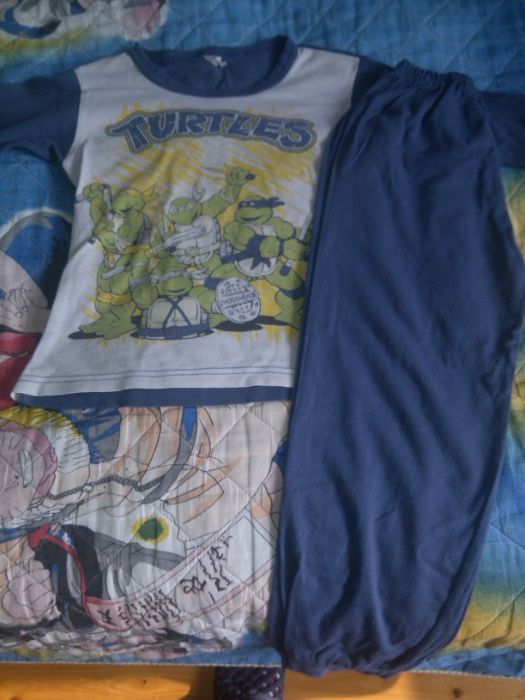 Три броя пижами  Бг