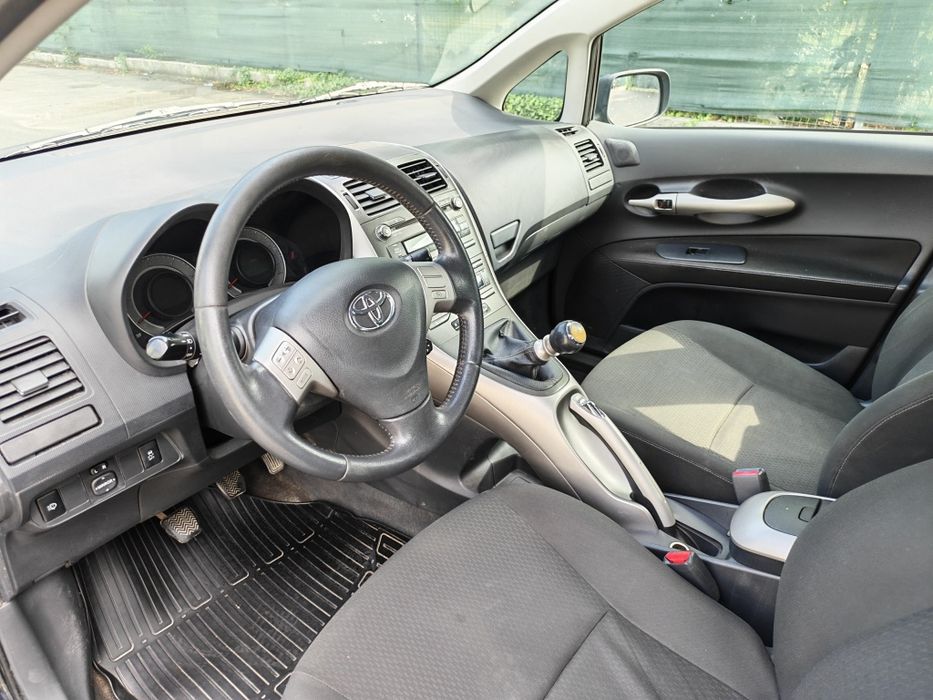 Toyota Auris Facelift  2.0 D Exclusive Stare Perfecta  Variante