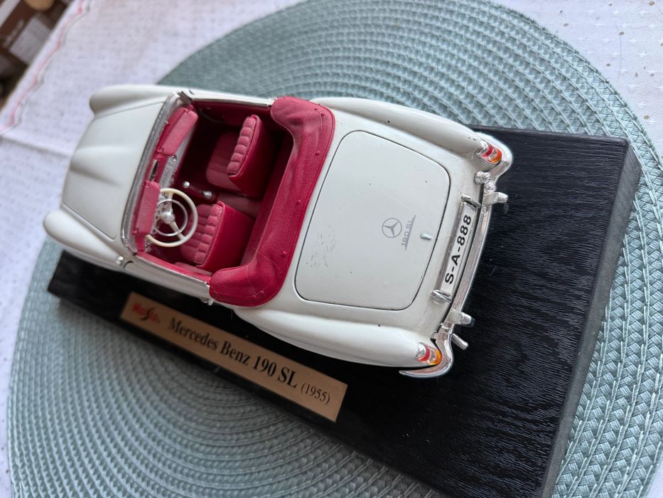 Mașina Mercedes Benz 190 SL 1955