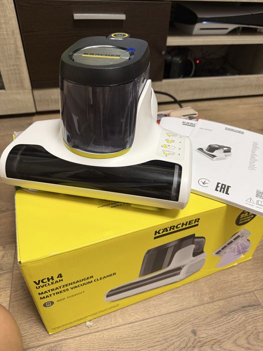 Прахосмукачка против акари Karcher VCH 4 UV Clean