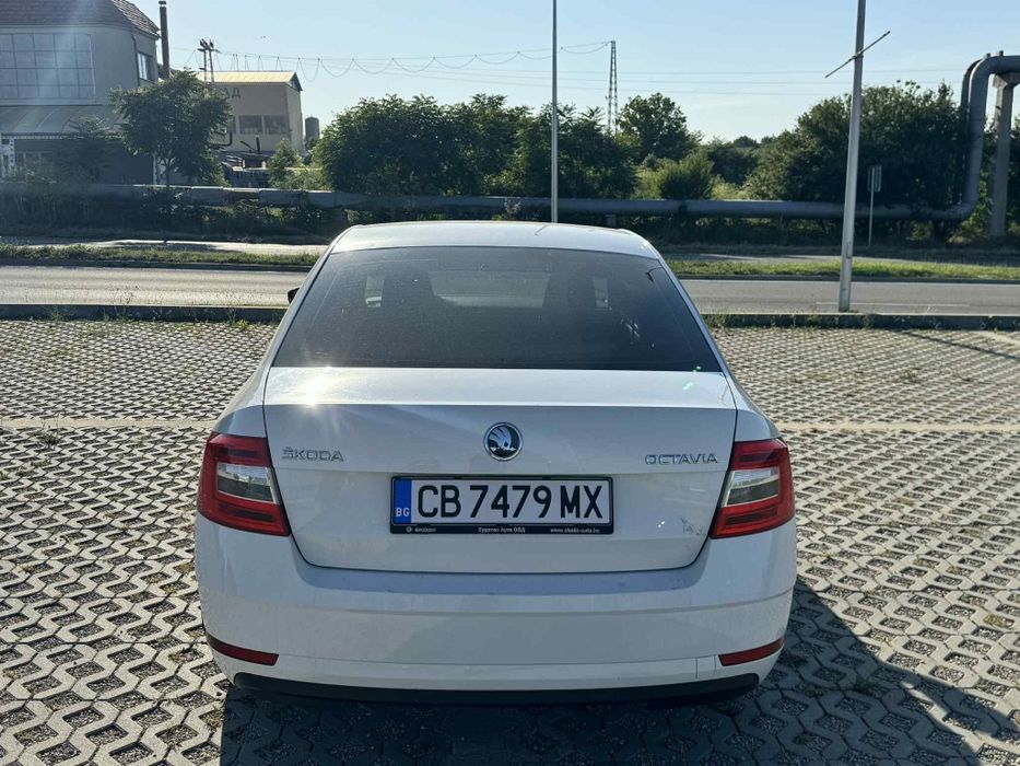 Продавам Шкода октавия