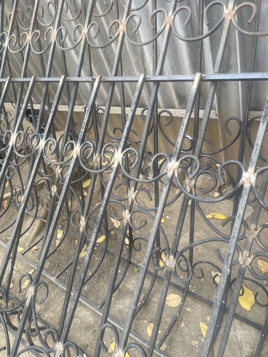 Продам решетки на окна и балкон 4 шт