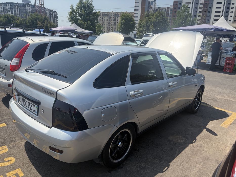 Продам Ладу приору хэтчбек