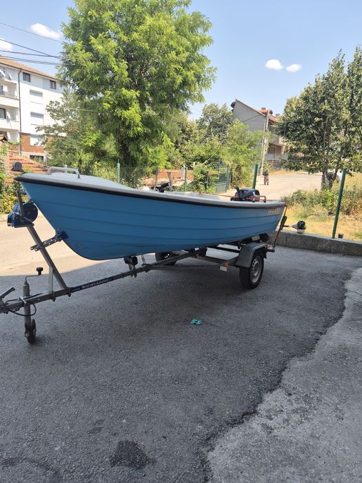 Лодка Варан +колесар