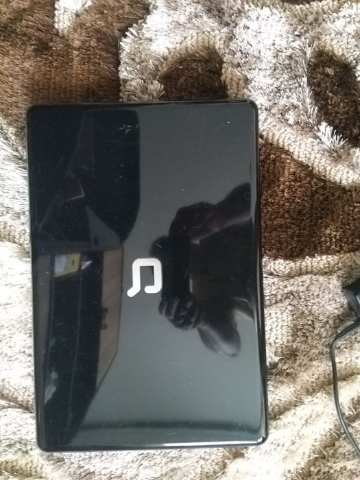 Vând laptop Compaq-Presario CQ 60!