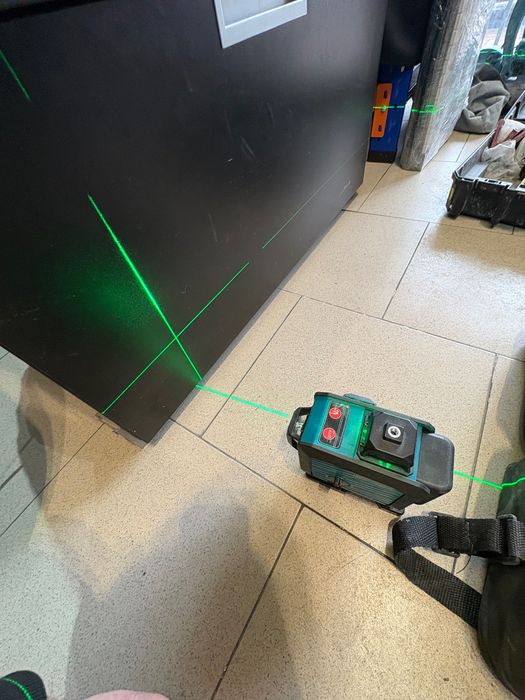 Ръчен циркуляр Black& Decker