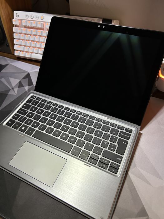 Dell Latitude 7210 2in1