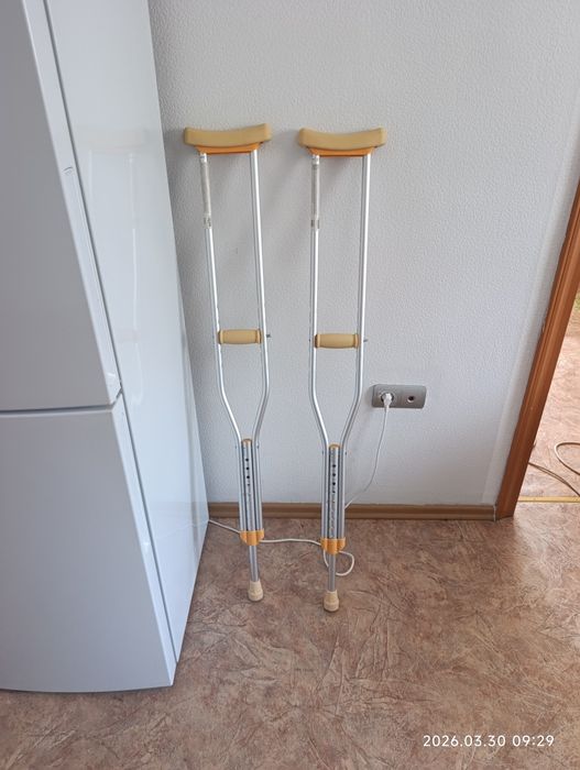 Продам костыли почти новые