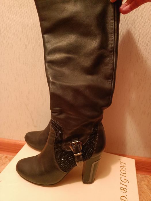 Продам обувь 1000