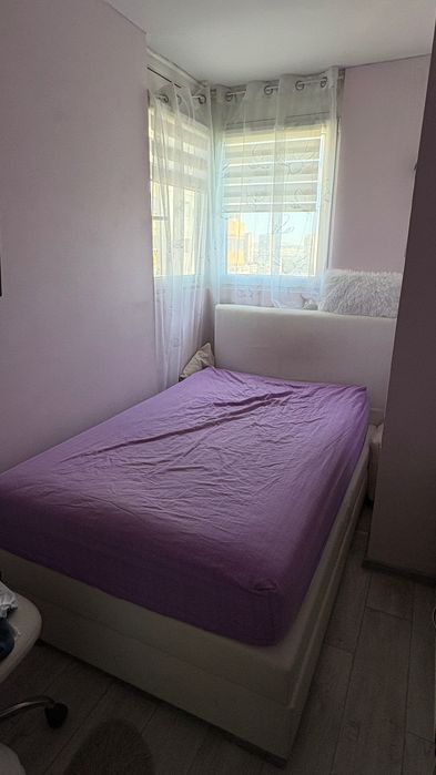боксспринг легло за сън
