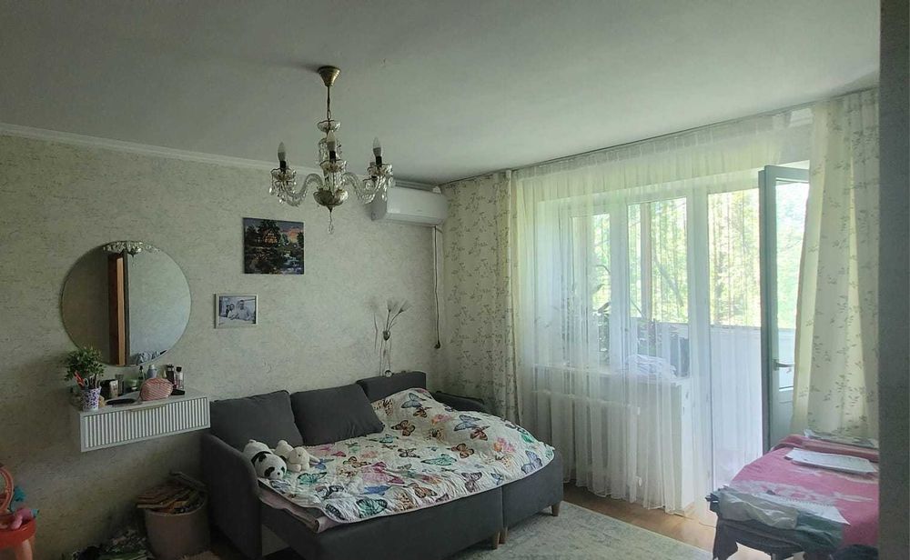 Продам 3-комнатную Атакент, центр города