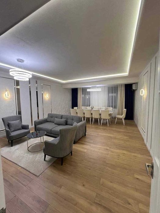 Новостройка Шикарная квартира на Яккасарайском районе, ор-р 8-роддом,