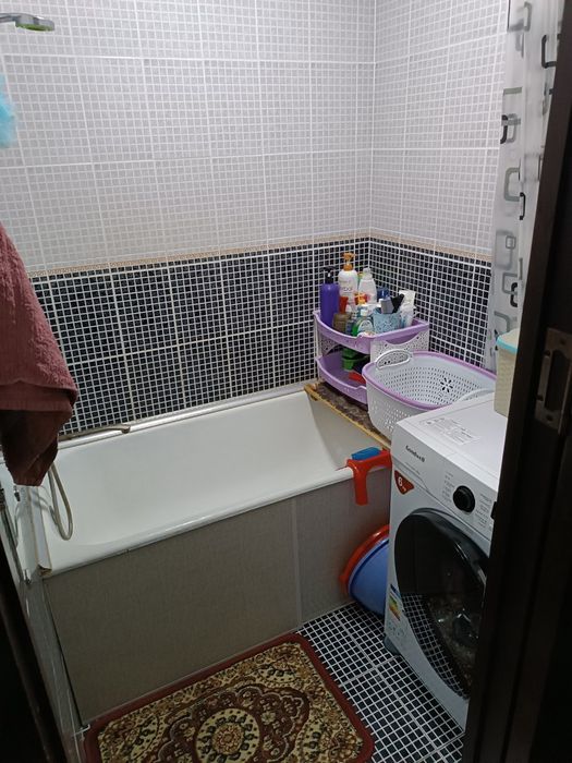 Yangi planiro'fka 2 xonali 2 etaj o'rtada joylashgan