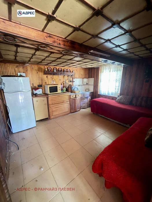 Къща в Ловеч, област-гр.Априлци площ 108 цена 85000