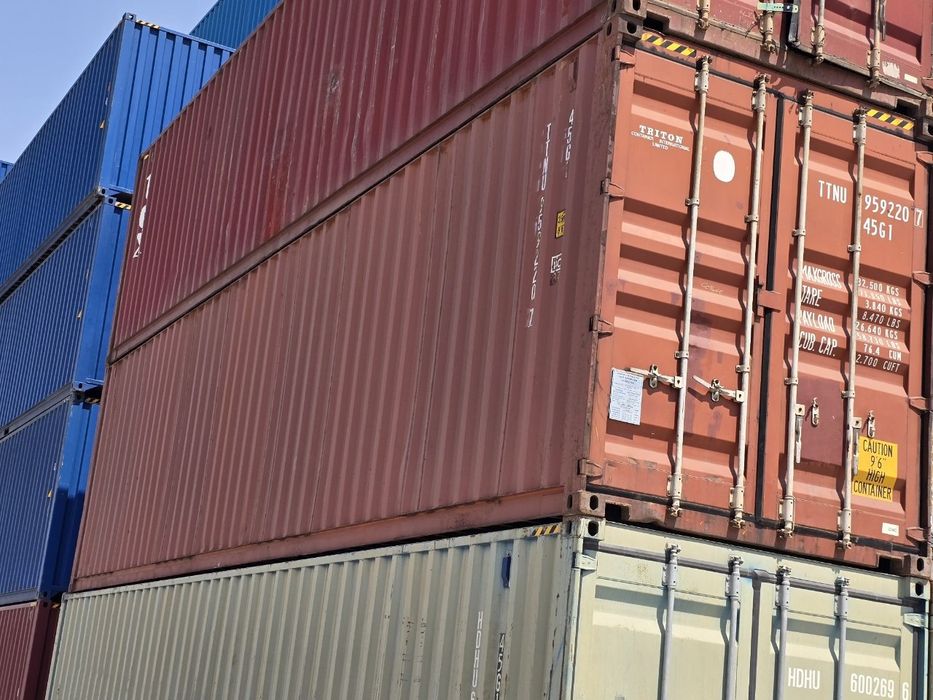 Срочно продам контейнер 600