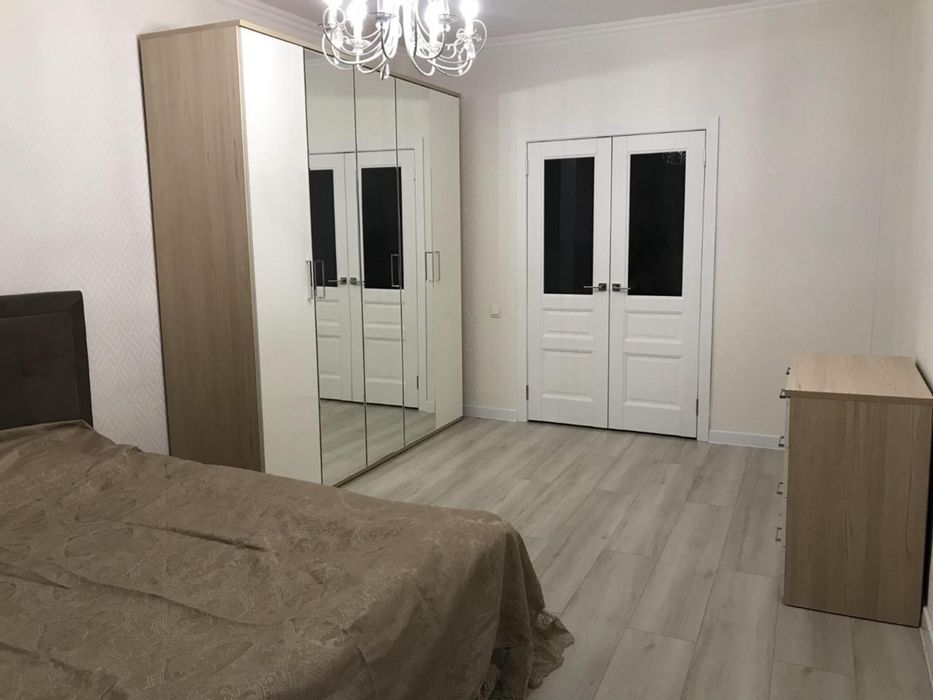 Продам спальную кровать