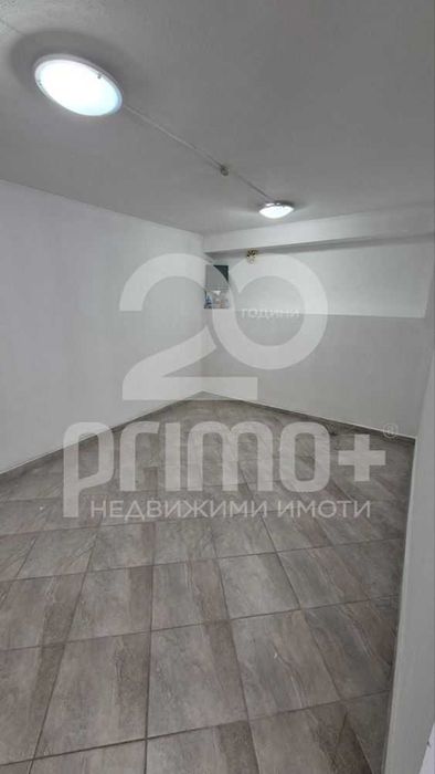 Дава се под наем Магазин в Велико Търново, Център - 70 кв.м за 510 € - Снимка #3