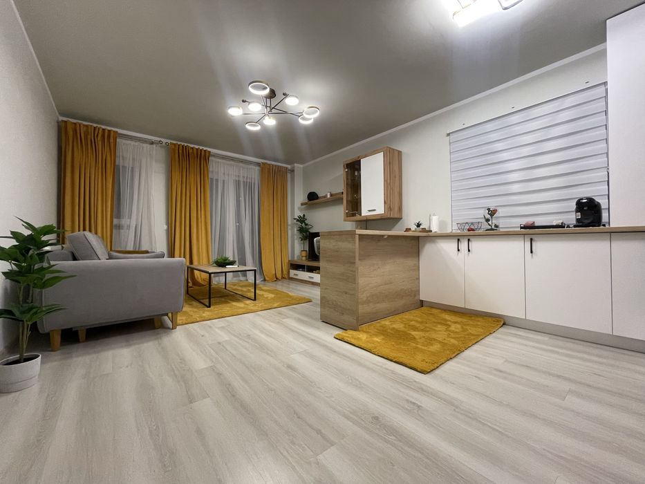 Vand Apartament cu gradina