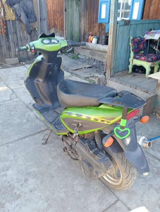 Скутер 125 кубов