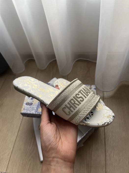 Дамски чехли Dior