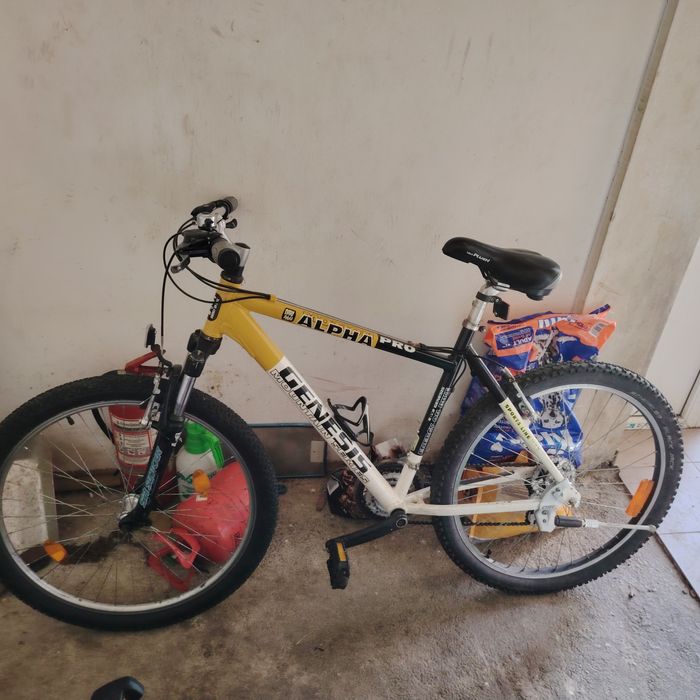 Vând bicicleta Genesis Pro gravel 650  roni negociabil