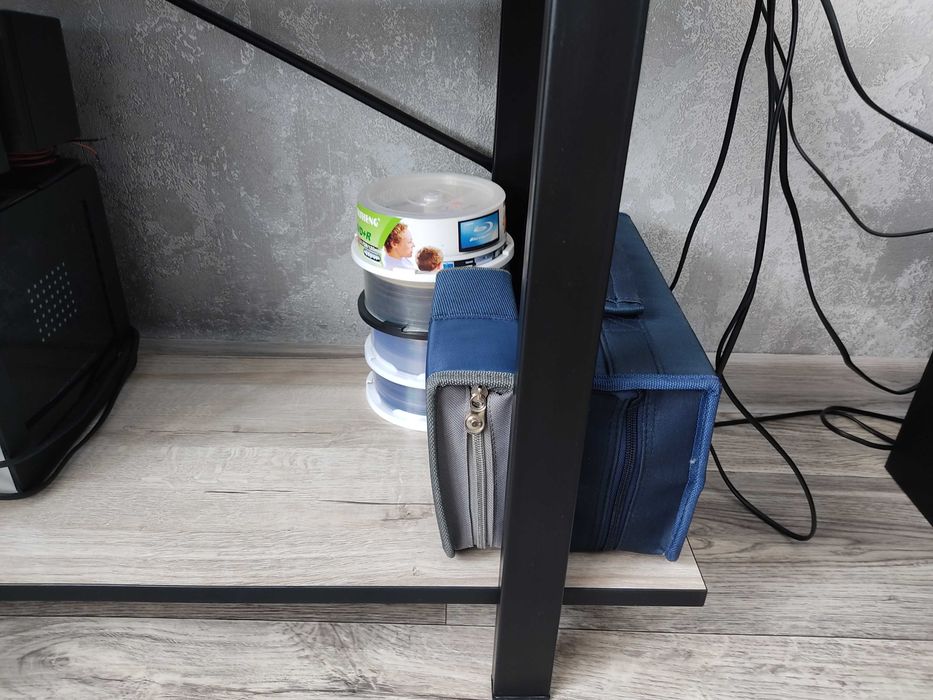 DVD диски. Фильмы. Сериалы. И прочие лобудень.