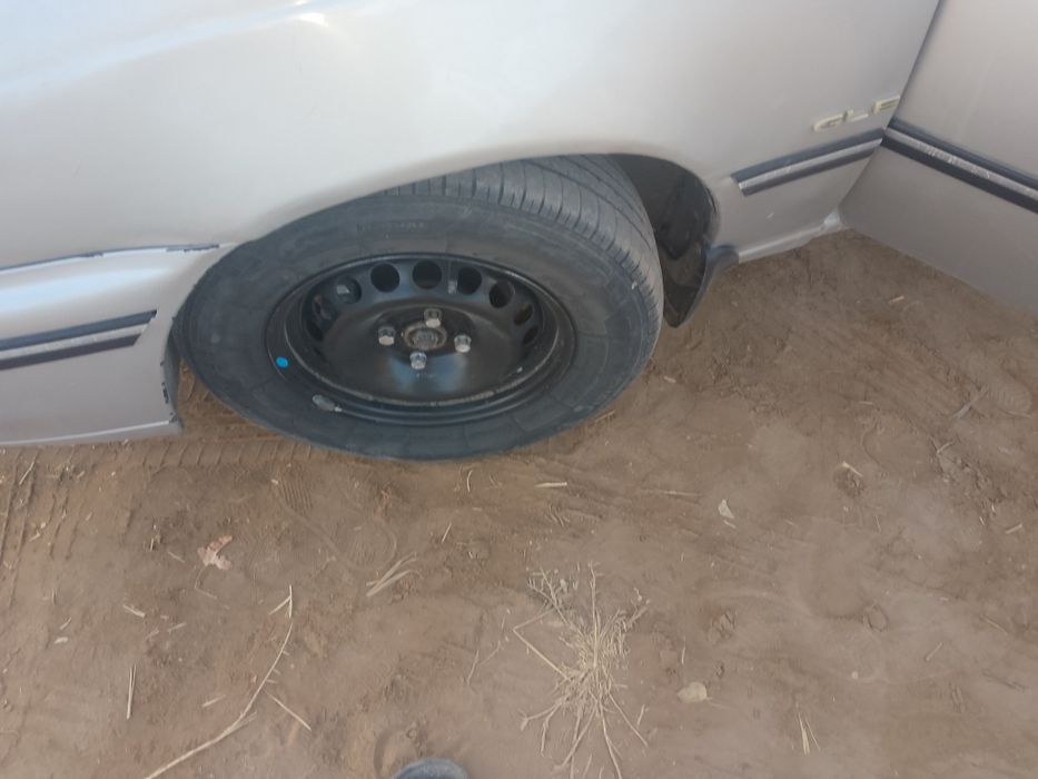 Нехи 1 сотилади срошни