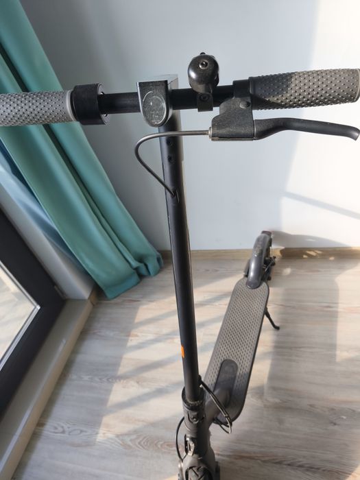 Vând trotineta electrică Xiaomi