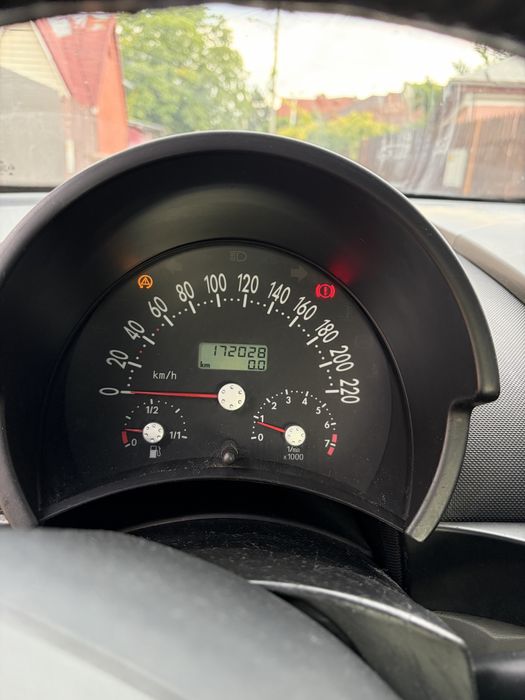 VOLKSWAGEN New Beetle 1999 — imagine 5