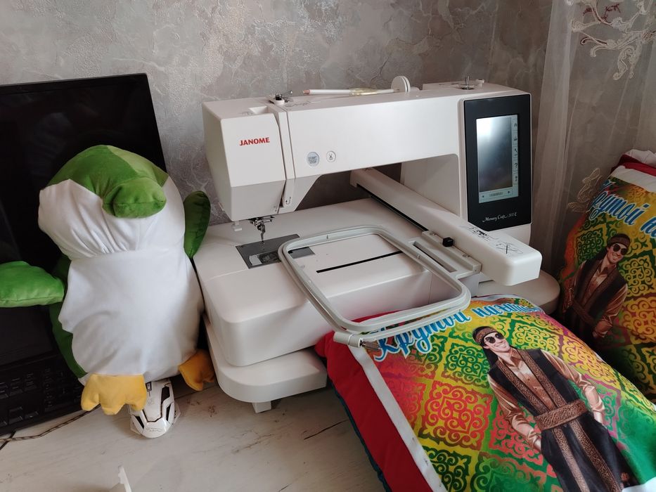 JANOME E500 Вышив